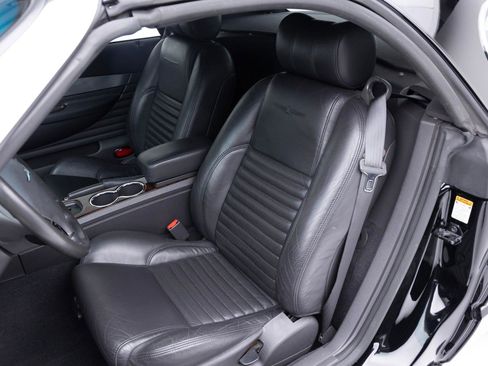 Used 2002 Ford Thunderbird image 38