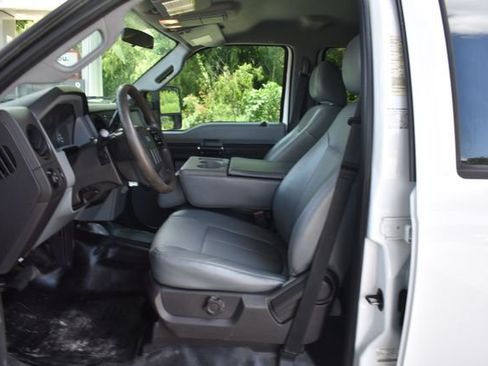 Used 2016 Ford F350 XL w/ Power Equipment Group AWD/4WD image 12