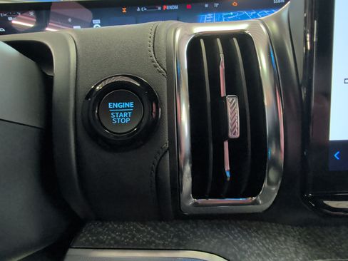 Used 2026 Ford Expedition Tremor AWD/4WD image 17