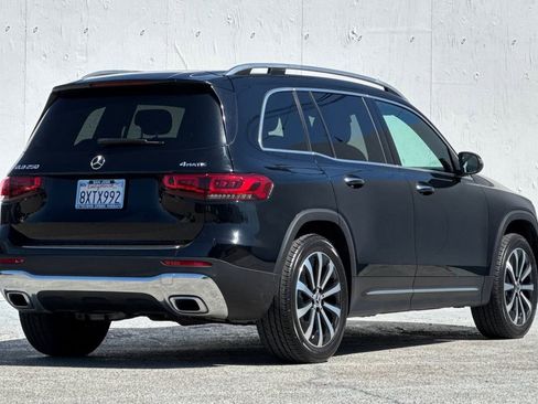 Used 2021 Mercedes-Benz GLB 250 4MATIC image 3