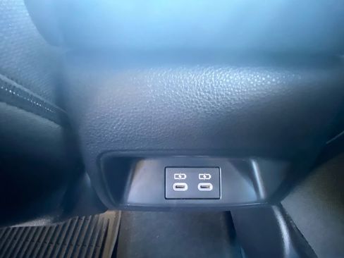 Used 2024 Toyota Corolla LE FWD image 28