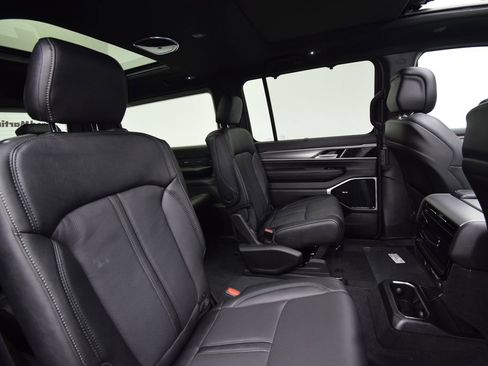 New 2026 Jeep Grand Wagoneer Limited image 21