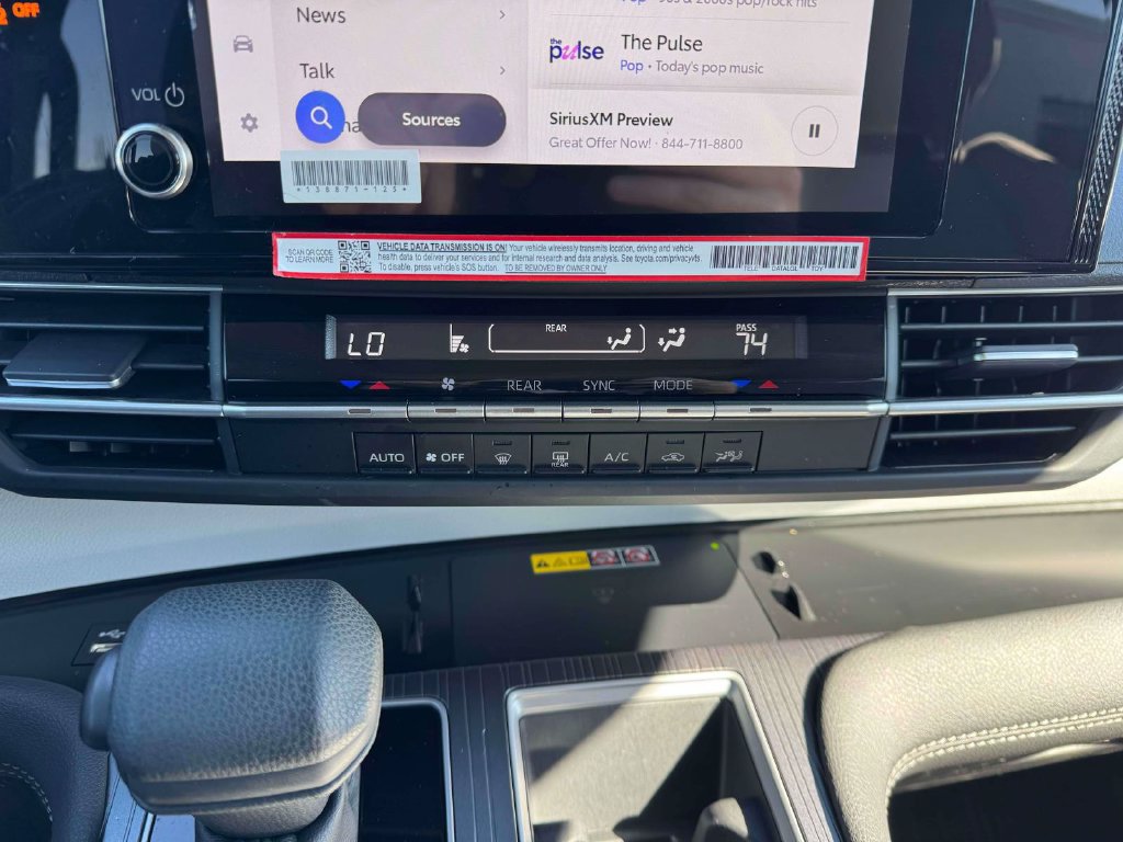 Used 2025 Toyota Sienna LE w/ LE Plus Package AWD/4WD image 30