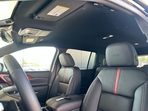 New 2026 Chevrolet Traverse RS image 14
