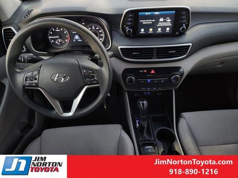 Used 2019 Hyundai Tucson SE image 26