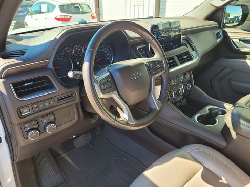 Used 2021 Chevrolet Tahoe Z71 w/ Rear Media and Nav Package image 13