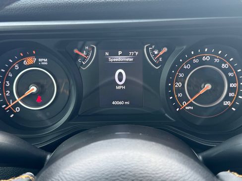 Used 2024 Jeep Wrangler Unlimited Sport AWD/4WD image 20