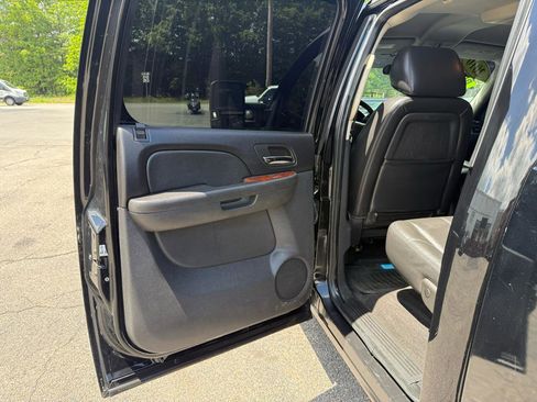 Used 2010 Chevrolet Silverado 3500 LTZ w/ LTZ Plus Package AWD/4WD image 28