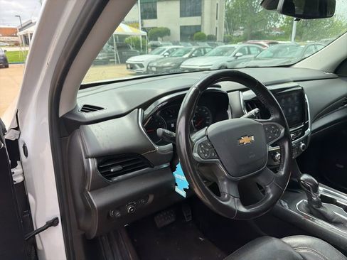 Used 2021 Chevrolet Traverse Premier w/ Redline Edition AWD/4WD image 14