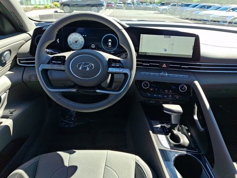 Certified 2023 Hyundai Elantra SEL w/ Convenience Package FWD image 11