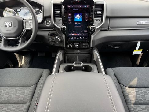 New 2026 RAM 1500 Big Horn AWD/4WD image 10