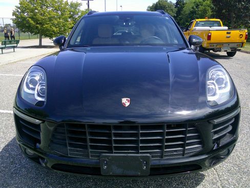 Used 2017 Porsche Macan AWD/4WD image 25