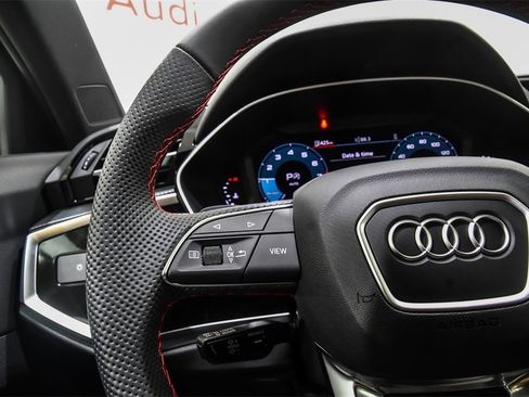 Certified 2025 Audi Q3 2.0T Premium Plus w/ Premium Plus Package image 26