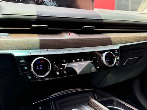 Used 2021 Genesis G80 3.5T RWD image 22
