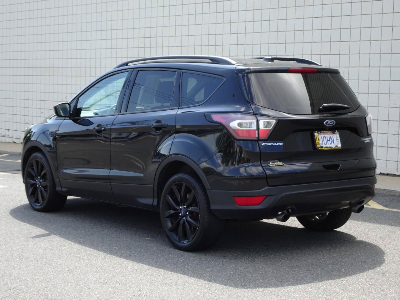 Used 2017 Ford Escape Titanium AWD/4WD image 6