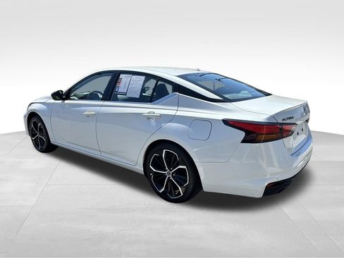 Used 2024 Nissan Altima 2.5 SR FWD image 5