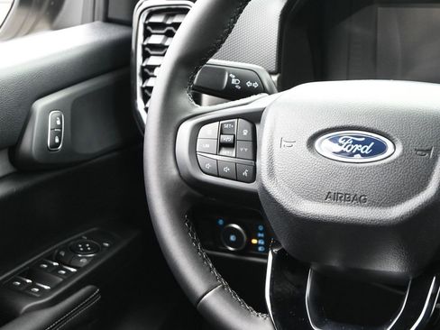 New 2025 Ford Ranger XLT w/ FX4 Off-Road Package image 30