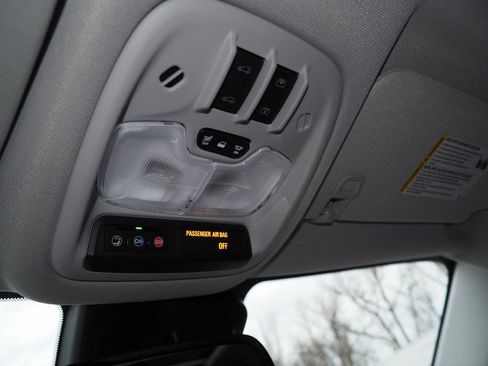 New 2025 Chevrolet TrailBlazer LT w/ Convenience Package image 13