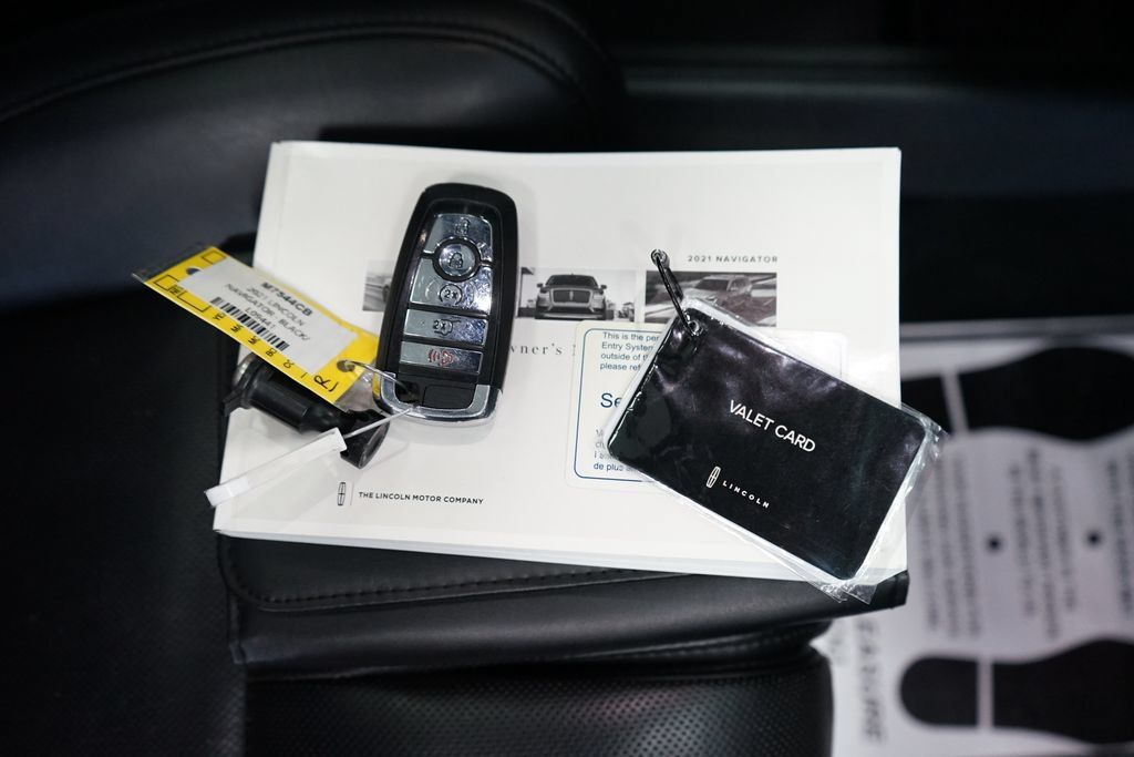 Used 2021 Lincoln Navigator Reserve AWD/4WD image 62
