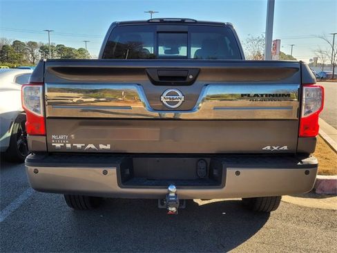 Used 2017 Nissan Titan Platinum Reserve image 4