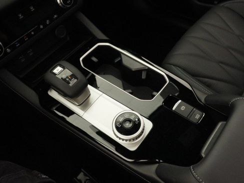 New 2026 Mitsubishi Outlander SEL Black Edition FWD image 15