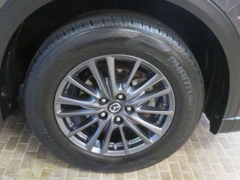 Used 2019 MAZDA CX-5 Touring image 10