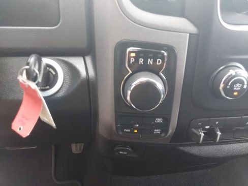 Used 2018 RAM 1500 Express AWD/4WD image 18