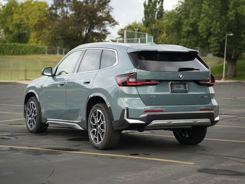 New 2026 BMW X1 xDrive28i w/ Technology Package AWD/4WD image 3