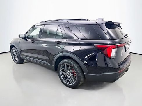 New 2026 Ford Explorer ST-Line w/ ST-Line Street Pack AWD/4WD image 5