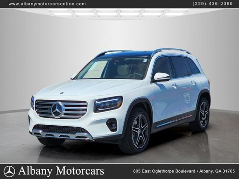 Used 2026 Mercedes-Benz GLB 250 image 1