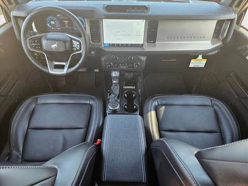 New 2025 Ford Bronco Outer Banks image 13