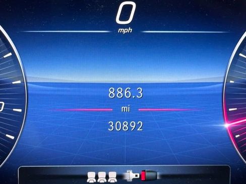 Used 2023 Mercedes-Benz C 300 4MATIC Sedan image 14