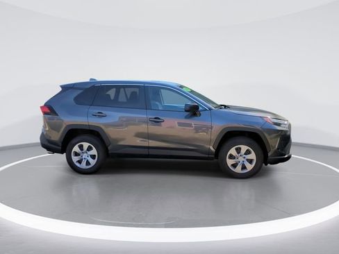 Used 2023 Toyota RAV4 LE FWD image 9