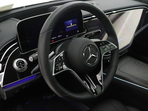 New 2025 Mercedes-Benz E 350 4MATIC Sedan image 17