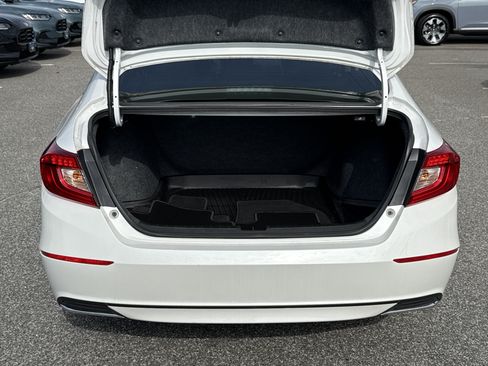 Certified 2022 Honda Accord LX image 32