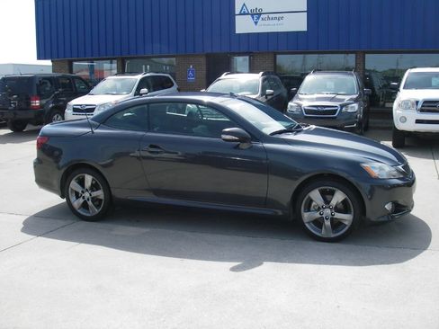 Used 2010 Lexus IS 250C image 10