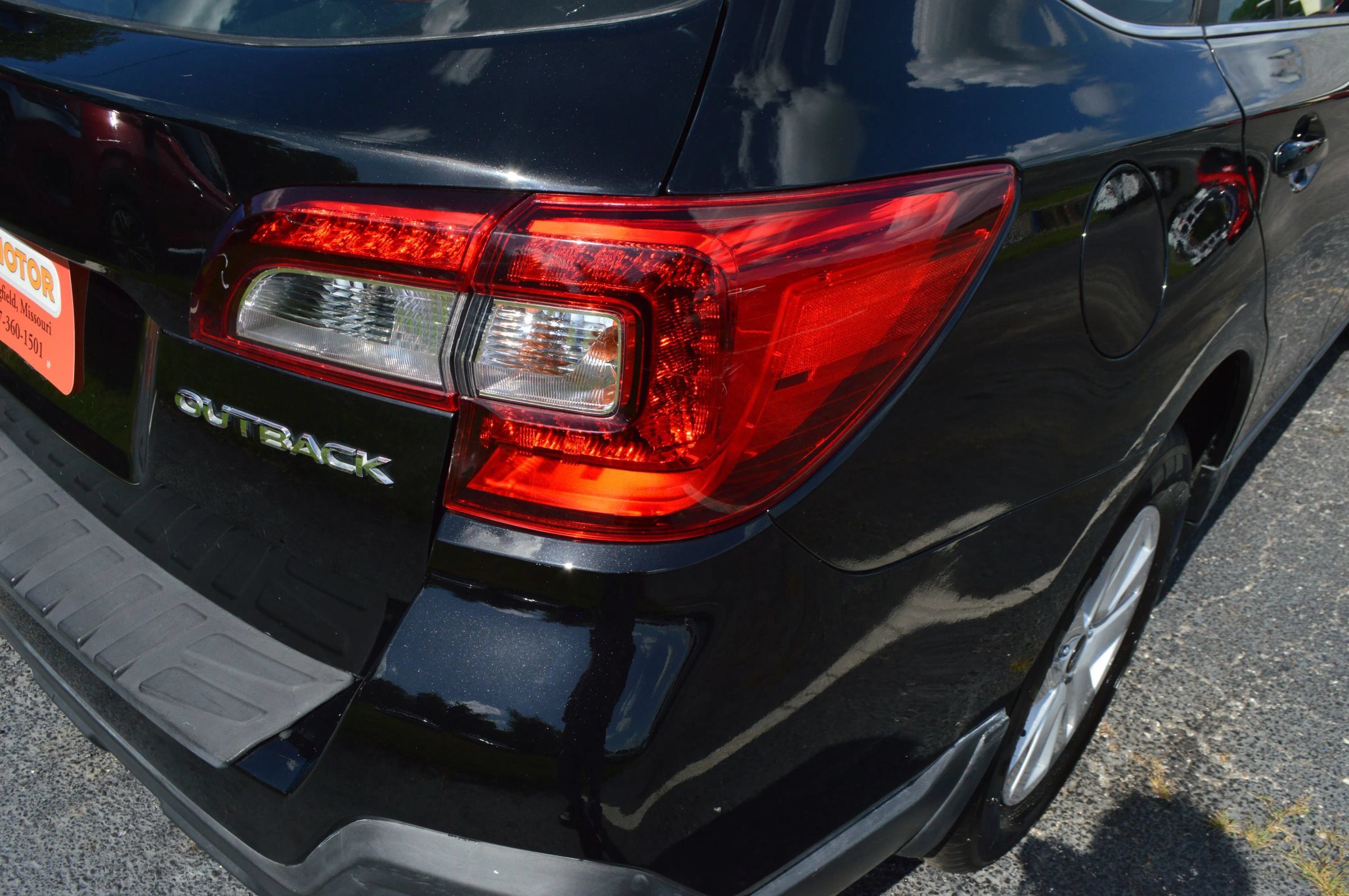 Used 2018 Subaru Outback 2.5i AWD/4WD image 6