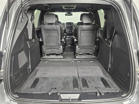 Used 2019 Dodge Grand Caravan GT image 21