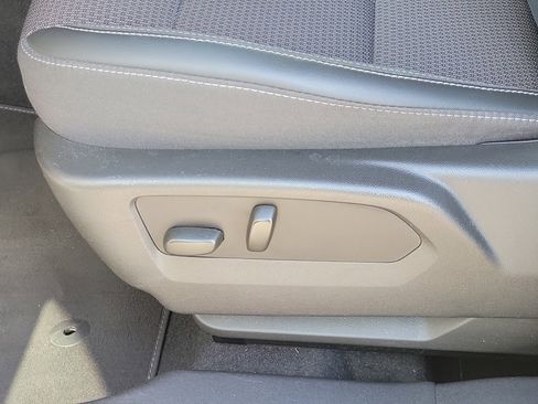 Used 2022 Buick Envision Preferred image 12