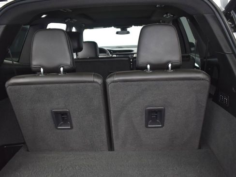 Used 2020 Cadillac XT6 Premium Luxury image 13