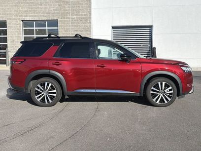 Used 2023 Nissan Pathfinder Platinum w/ Cargo Package