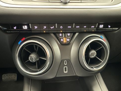 New 2026 Chevrolet Blazer LT w/ Midnight/Sport Edition AWD/4WD image 27