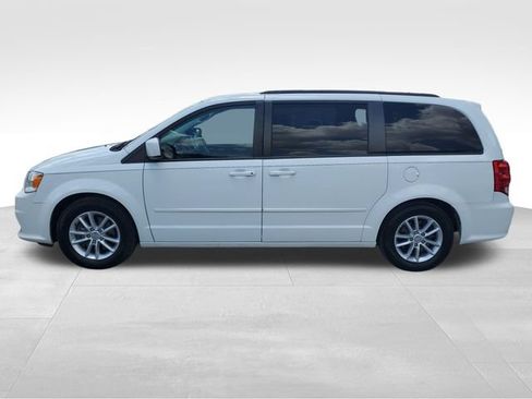 Used 2016 Dodge Grand Caravan SXT FWD image 7