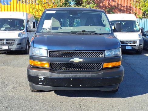 Used 2021 Chevrolet Express 3500 3500 w/ Driver Convenience Package image 2