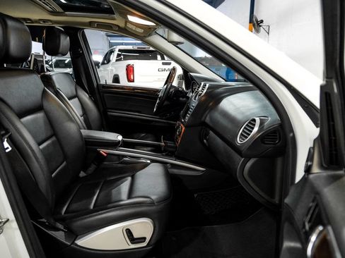 Used 2011 Mercedes-Benz ML 350 4MATIC image 37