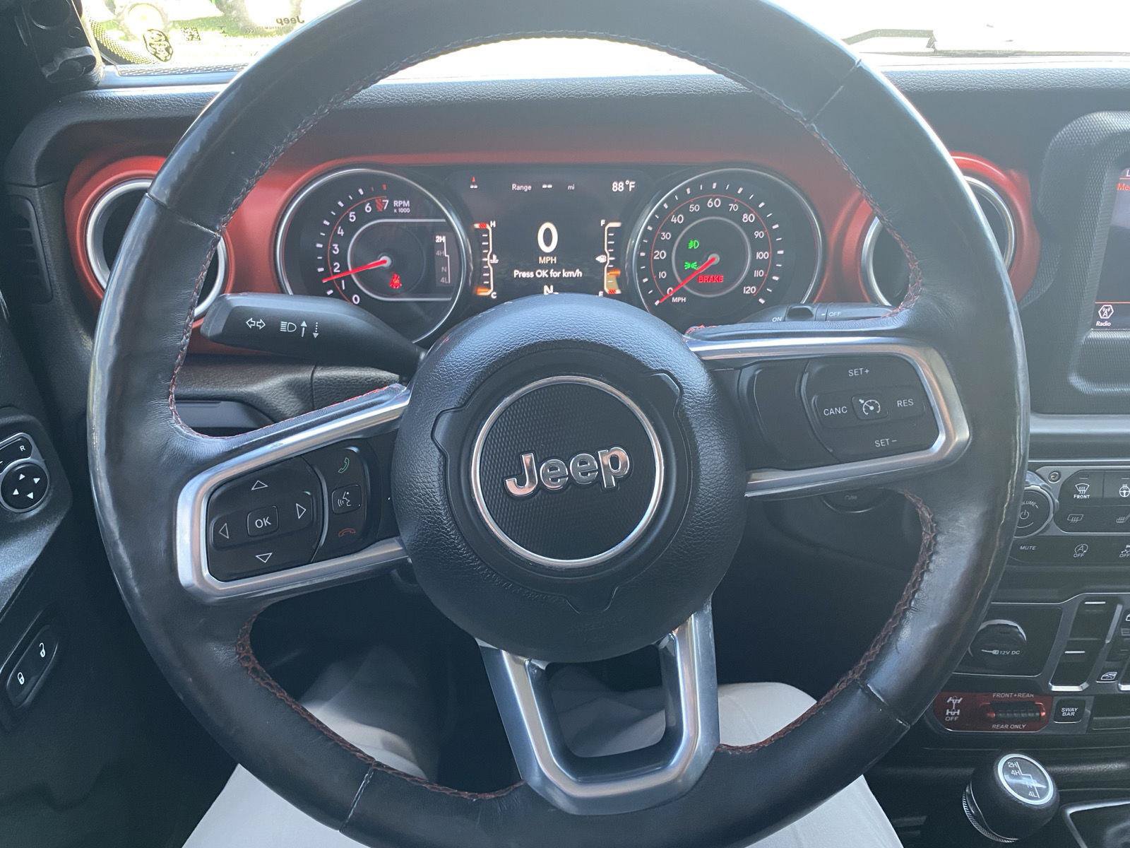Used 2019 Jeep Wrangler Unlimited Rubicon w/ Cold Weather Group AWD/4WD image 18