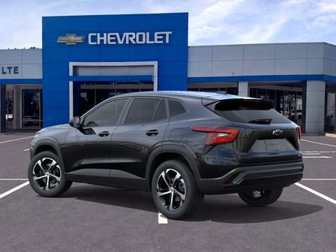 New 2026 Chevrolet Trax RS w/ Driver Confidence Package FWD image 3