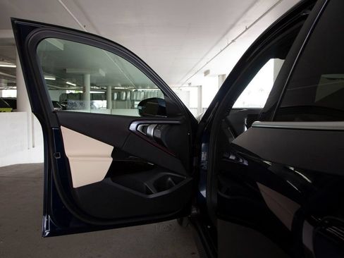 Used 2026 BMW X3 xDrive30i w/ Premium Package AWD/4WD image 13