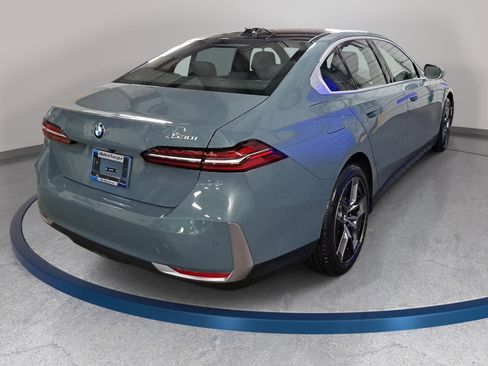 New 2027 BMW 530i xDrive AWD/4WD image 5