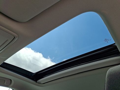 Certified 2024 Honda Accord EX image 14
